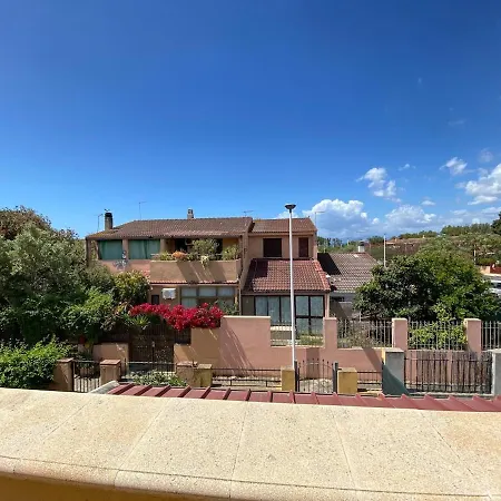 Capitana Privat Parking- 350 From The Holiday home