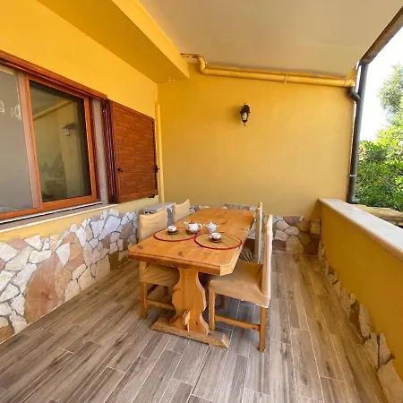 Capitana Privat Parking- 350 From The Quartu Sant'Elena