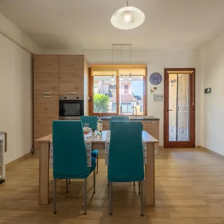 Capitana - Privat Parking- Close To The Beaches Ferienhaus Quartu SantʼElena